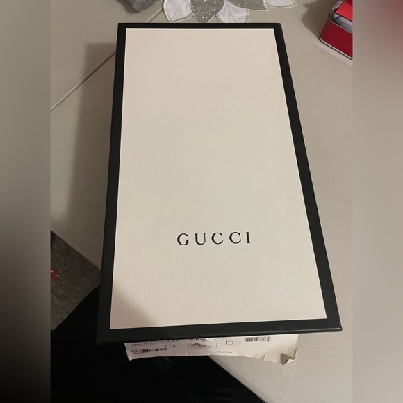 Mens Gucci Sneakers worn once with box and duster bags in perfect condition - Picture 8 of 13